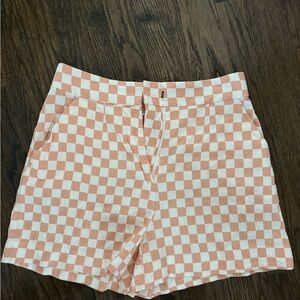 Wayf checkered peach short